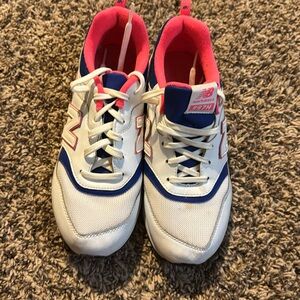 New balance size 6 women sneakers